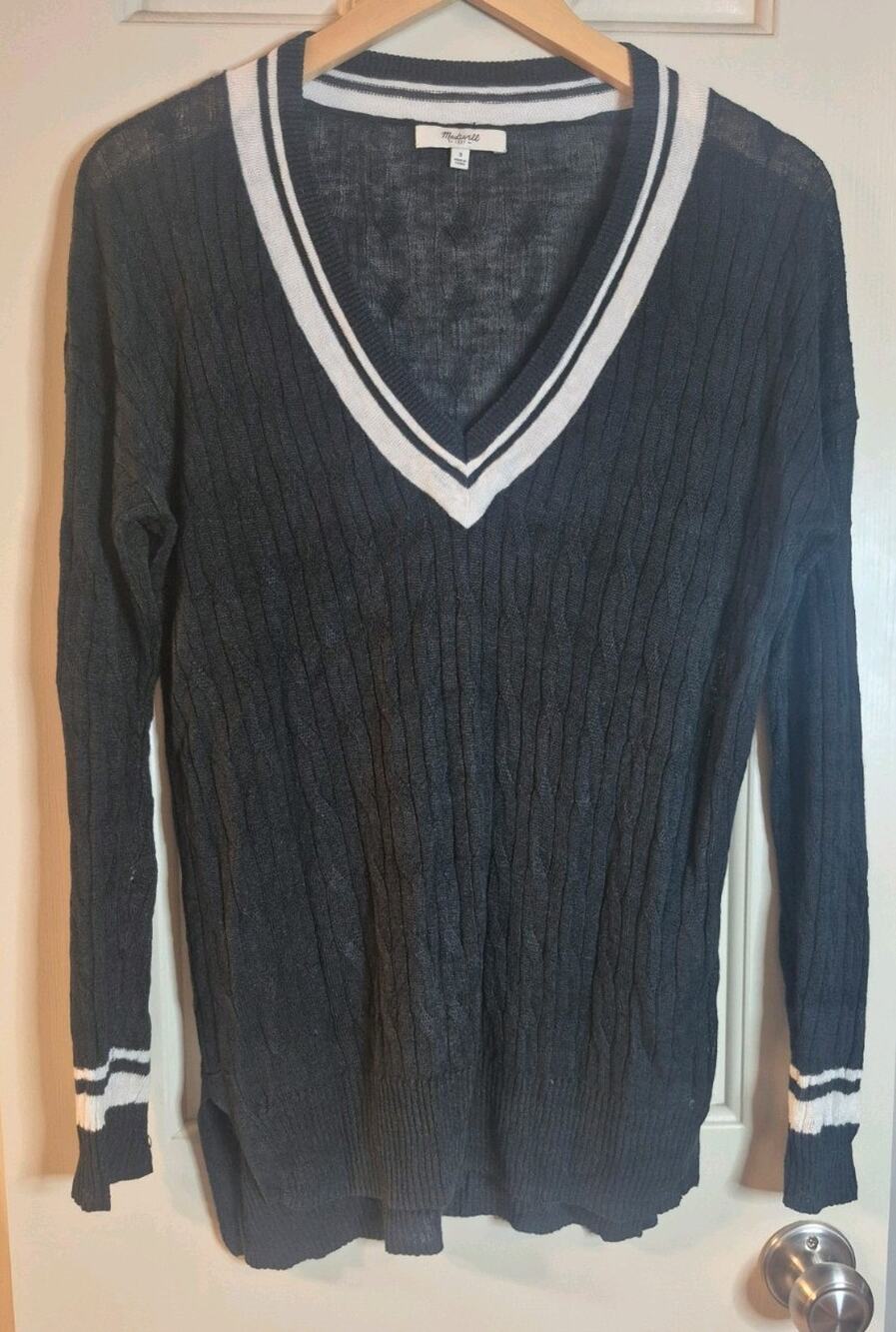 Madewell Linen V-Neck Sweater Black white Linen size Small Preppy Sheer Classic